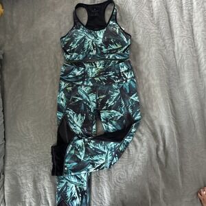 Athleta Capri Leggings Sm And Sports Bra M. Set  Green Napali Sonar